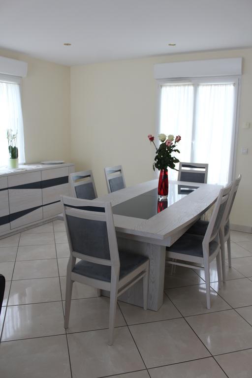 Le Clos Des Roses Saint-Regle Luaran gambar