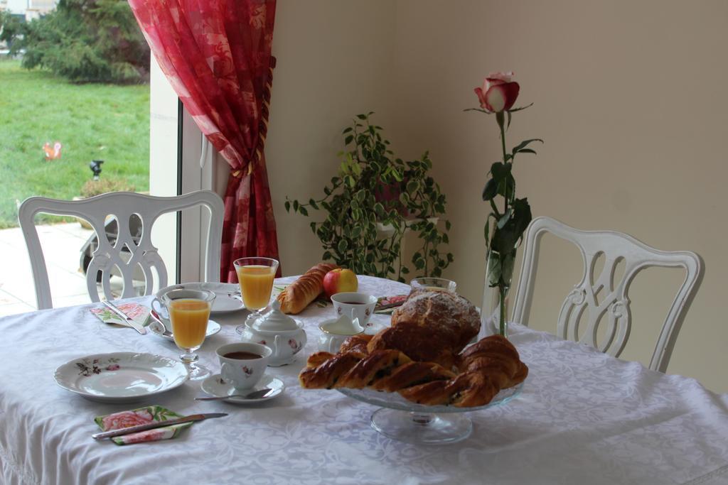 Le Clos Des Roses Saint-Regle Luaran gambar