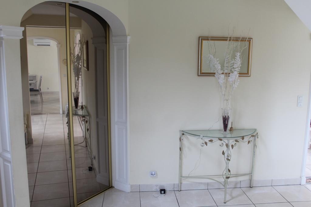 Le Clos Des Roses Saint-Regle Luaran gambar