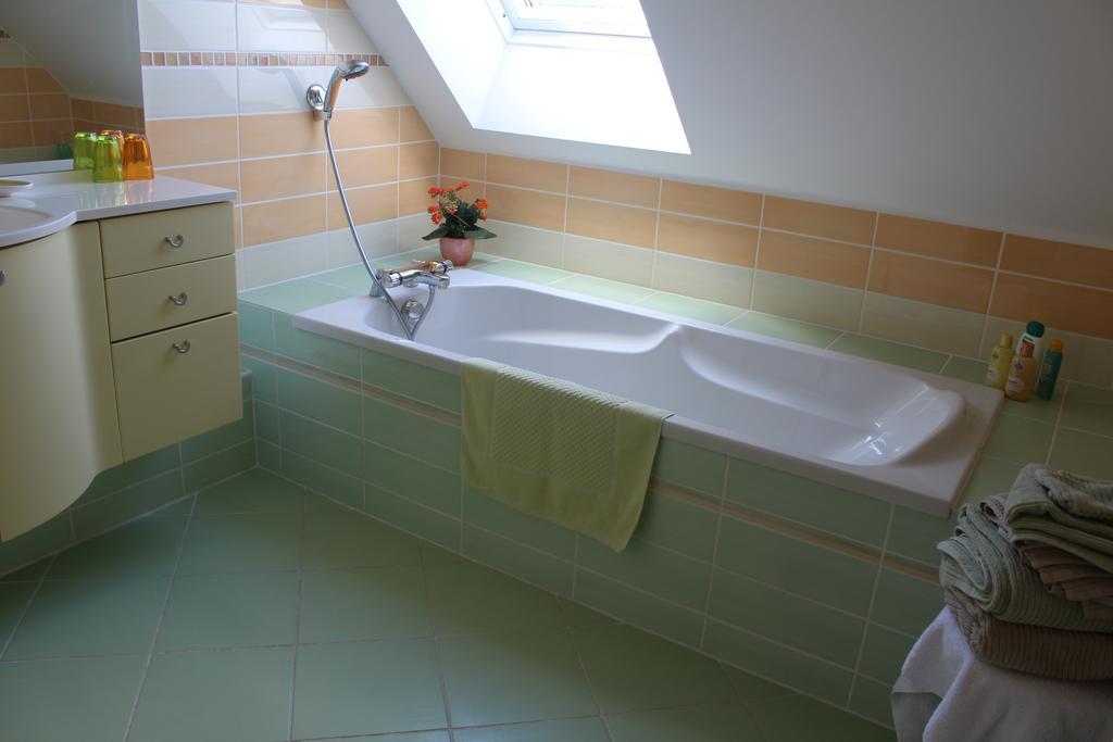 Le Clos Des Roses Saint-Regle Luaran gambar