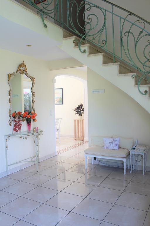 Le Clos Des Roses Saint-Regle Luaran gambar